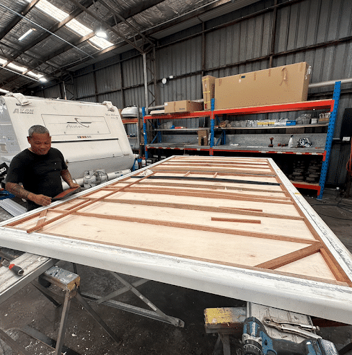 Caravan Repairs: Sometimes, It Pays To Call In The Experts